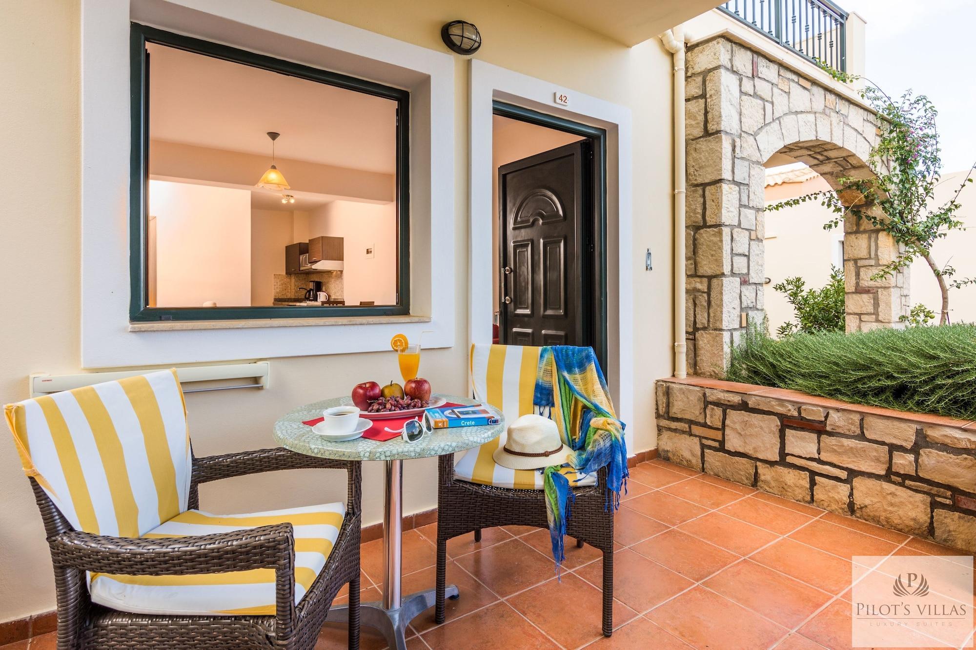 خيرسونِسوس Pilot'S Villas Luxury Suites المظهر الخارجي الصورة