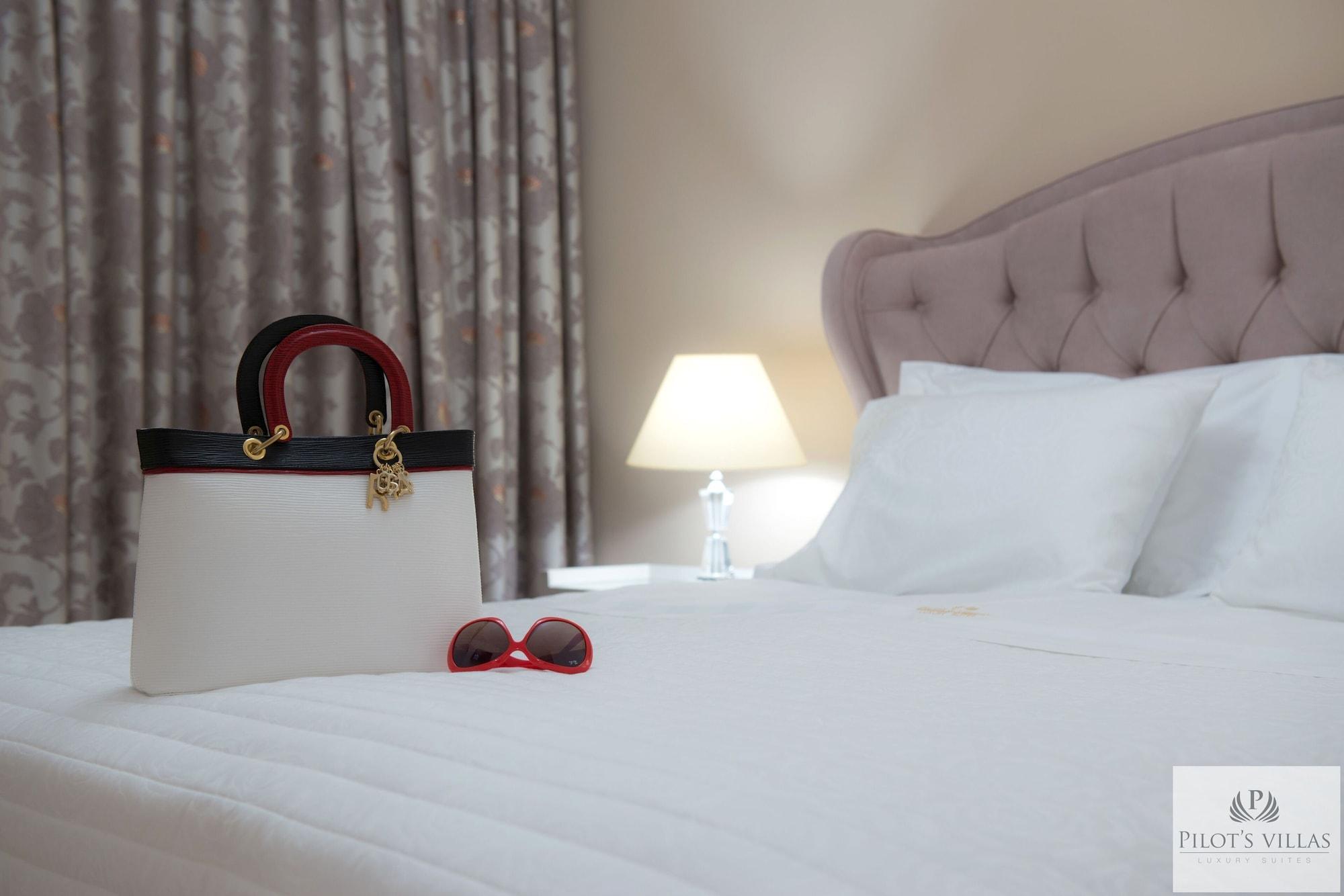 خيرسونِسوس Pilot'S Villas Luxury Suites المظهر الخارجي الصورة