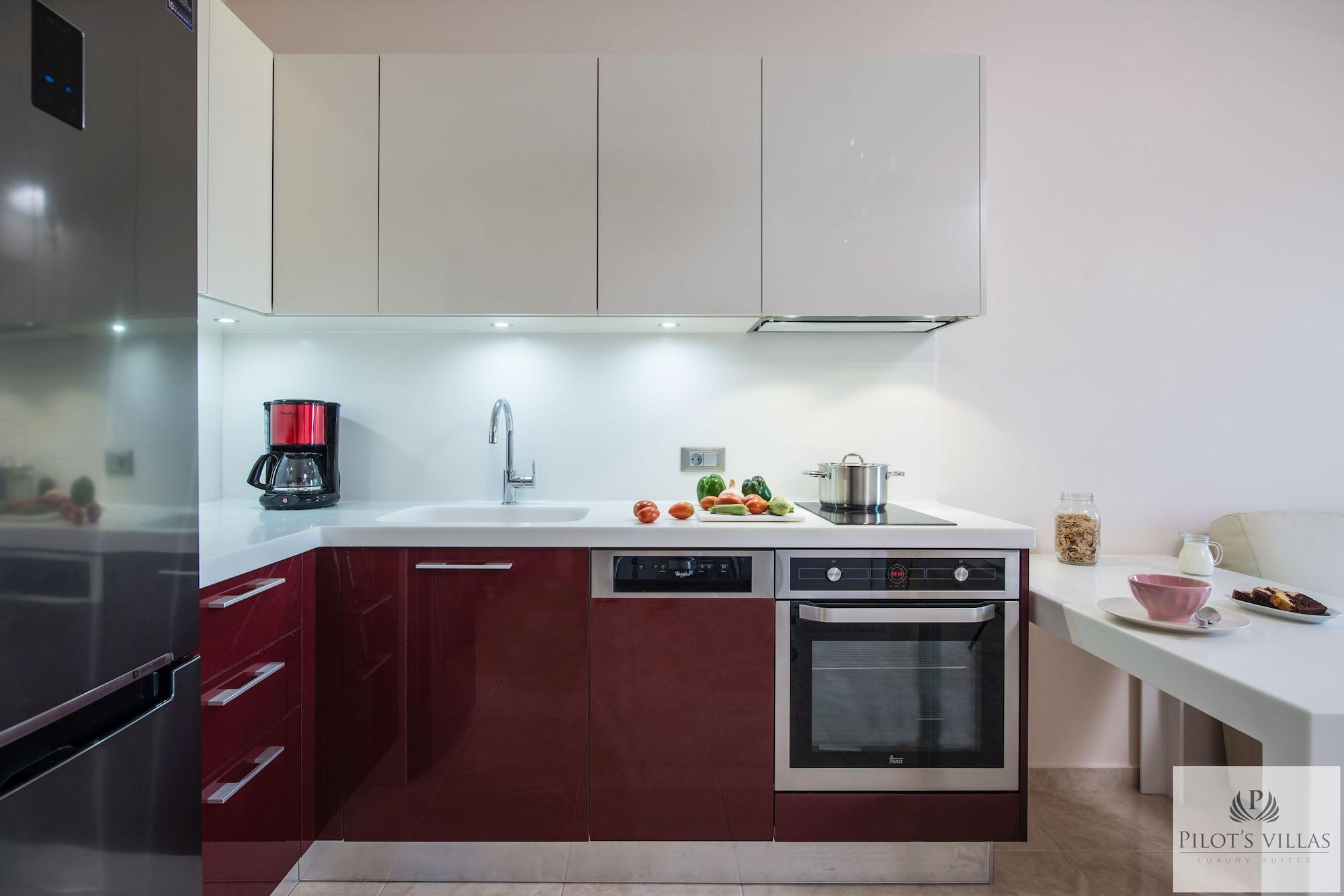 خيرسونِسوس Pilot'S Villas Luxury Suites المظهر الخارجي الصورة